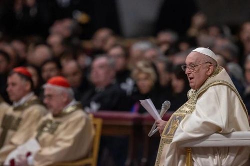 Giáo hoàng Francis mở đầu Năm Thánh 'Hy vọng', kêu gọi cải thiện thế giới trong đêm Giáng sinh