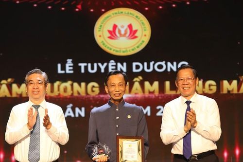 TP Hồ Chí Minh: Tuyên dương 'Những tấm gương thầm lặng mà cao cả'