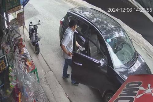 Khởi tố 2 đối tượng người nước ngoài vờ hỏi mệnh giá tiền để chiếm đoạt tài sản