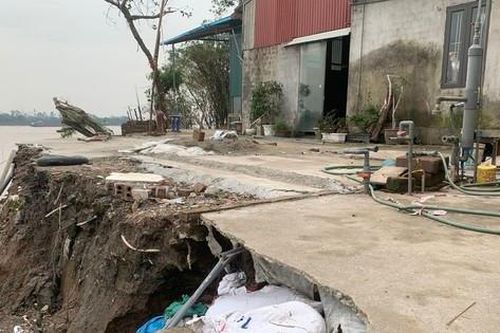 Hà Nội: Công bố tình huống khẩn cấp với một loạt tuyến đê tại Mê Linh, Phúc Thọ, Gia Lâm