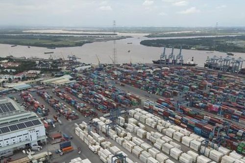 TPHCM thu gần 6.000 tỷ đồng từ phí hạ tầng cảng biển