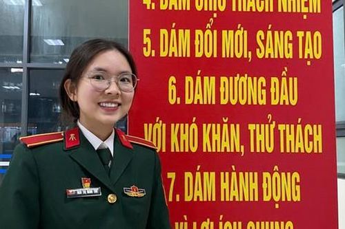 'Bóng hồng' tốt nghiệp thủ khoa Học viện Kỹ thuật Quân sự