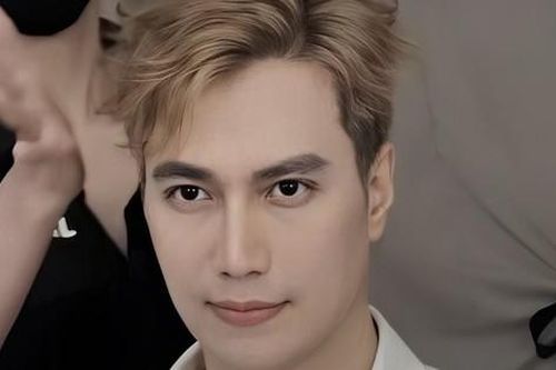 Showbiz 25/12: Khó nhận ra NSƯT Việt Anh