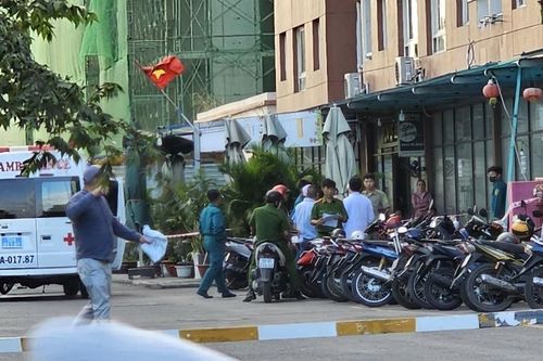 Người đàn ông rơi từ tầng cao chung cư xuống đất tử vong ở TPHCM