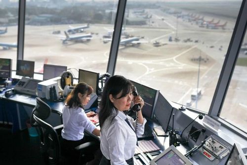 Doanh thu và sản lượng điều hành các chuyến bay đạt tăng trưởng cao
