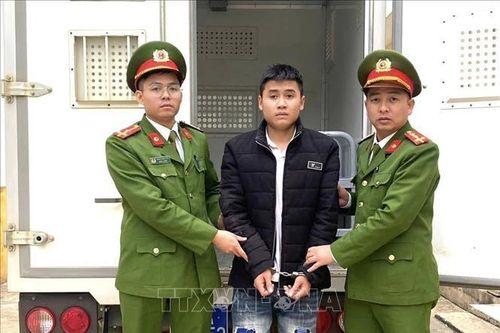 Bắt đối tượng vi phạm nồng độ cồn, đâm xe vào lực lượng Công an