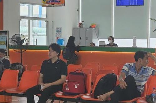 Giá vé xe Tết tăng tối đa 60%, hành khách cần lưu ý điều này để tránh bị nhồi nhét