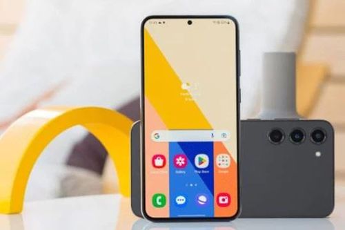 Vua chip rồng màn lớn của Samsung giá siêu dễ mua cuối năm, camera zoom quang chèn ép iPhone 16 Plus