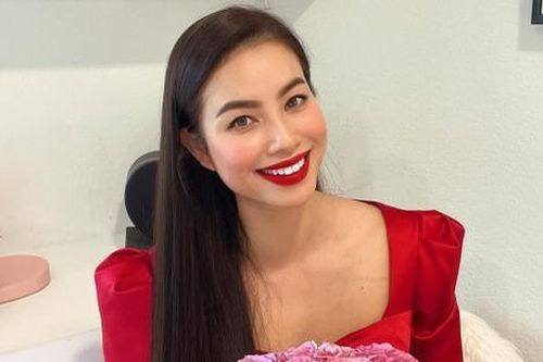 Con trai Hoa hậu Phạm Hương 'trổ mã' nhan sắc