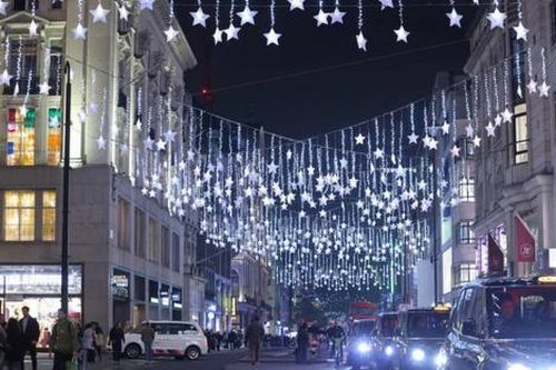Toàn cảnh Giáng sinh trên thế giới: London rực rỡ, Hàn Quốc tổ chức lễ hội đến tháng 2/2025