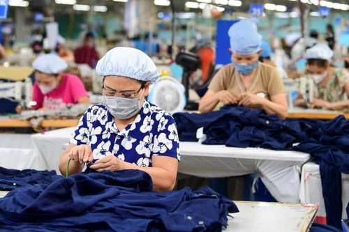 Rủi ro tăng trưởng kinh tế Việt Nam năm 2025