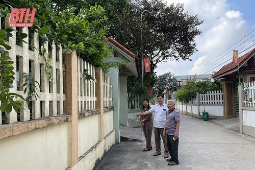 Đi đầu vận động xây dựng khu dân cư kiểu mẫu