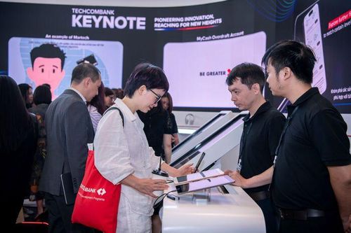 Hơn 13,8 triệu khách hàng khai phá kỷ nguyên sinh lời tự động cùng tài khoản Techcombank