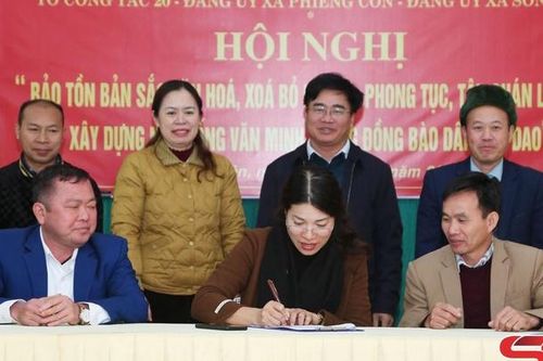 Bảo tồn bản sắc văn hóa, xây dựng đời sống văn minh trong đồng bào dân tộc Dao