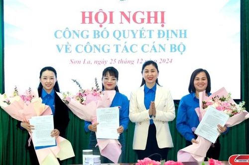 Hội nghị công bố quyết định về công tác cán bộ