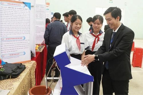 Khuyến học và khuyến tài