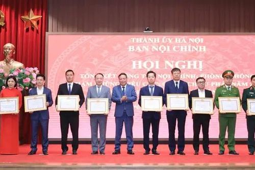 Kết quả nổi bật trong công tác nội chính, chống tham nhũng