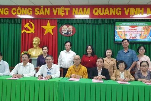 Tiền Giang: Chương trình 'Nâng bước đến trường' năm 2024 trao học bổng chính cho 26 học sinh đặc biệt khó khăn