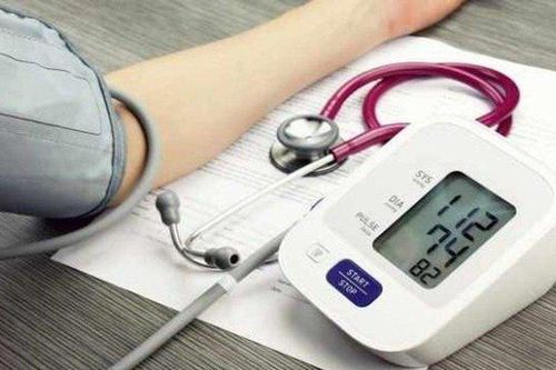8 cách đơn giản để kiểm soát huyết áp trong mùa đông