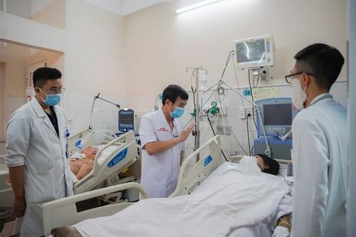 Miễn phí điều trị cho 13 nạn nhân vụ cháy nhà 4 tầng ở TPHCM