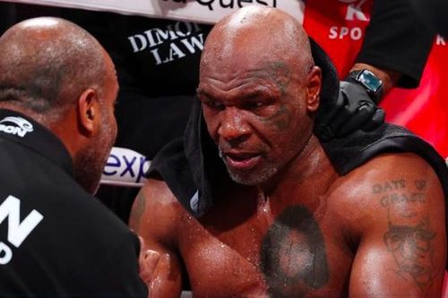 Mike Tyson trầm cảm sau trận thua Jake Paul
