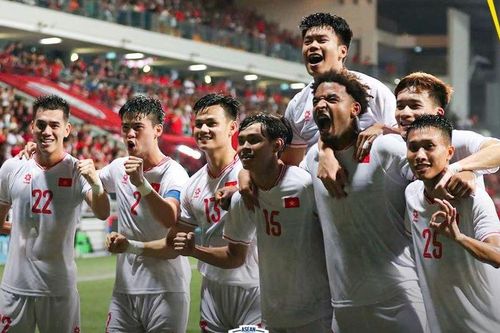 VAR từ chối bàn thắng, tuyển Việt Nam vẫn hạ đẹp Singapore ở Jalan Besar