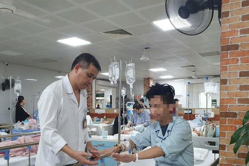 Đề xuất xử phạt người hút thuốc lá điện tử