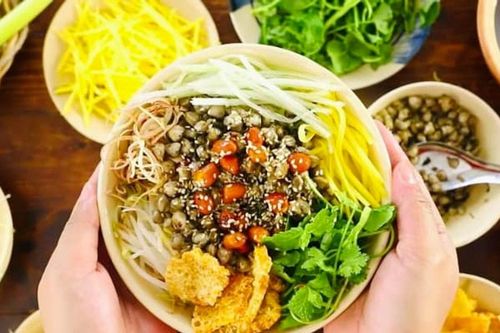 Cơm hến xứ Huế