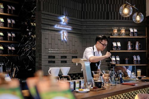 Rời Hàn Thuyên, Starbucks thuê mặt bằng Bitexco gần 1 tỷ đồng/tháng