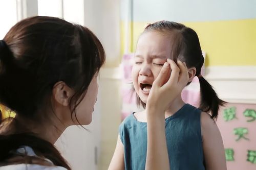 Cha mẹ đừng lờ đi cảm xúc tiêu cực của con cái
