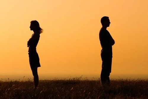 Bạn có đang yêu kiểu không chia tay nổi nhưng khó hàn gắn được?