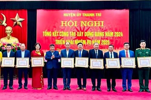 Huyện ủy Thanh Trì: đạt và vượt 18/18 chỉ tiêu nhiệm vụ chính trị năm 2024