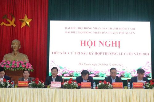 Cử tri Phú Xuyên đề xuất có thêm các dự án cải tạo đường giao thông liên xã