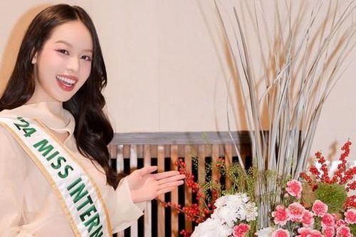 'Miss International' Thanh Thủy tích cực tham gia vào các hoạt động quảng bá văn hóa và du lịch