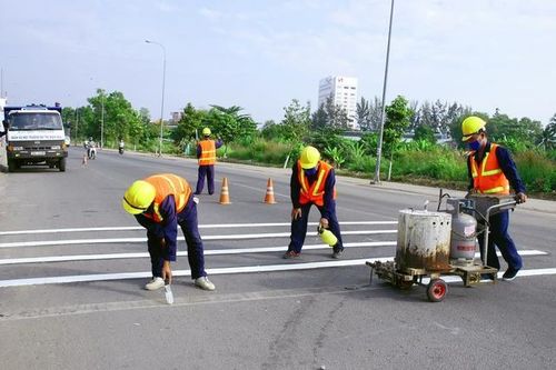 Đồng Nai: Giảm hơn 55%, Cty Đình Bách trúng gói vạch sơn đường tại Cẩm Mỹ