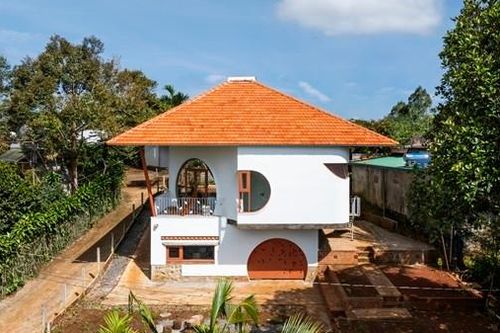 Nhà ngói đỏ ở Lâm Đồng đẹp 'sững sờ' trên báo Mỹ