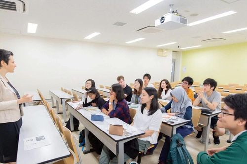 Nhật Bản tìm việc làm cho tiến sĩ