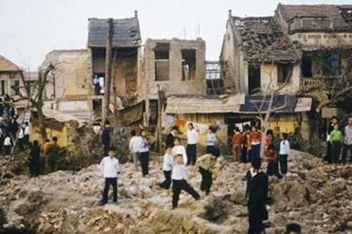Những em bé Khâm Thiên năm ấy và tình người trên vùng đất cháy