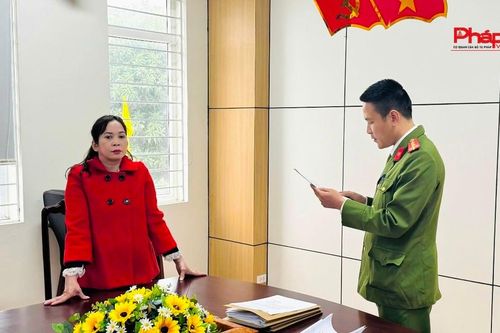 Khởi tố đối tượng cho vay lãi nặng lãi suất lên đến 243%/ năm