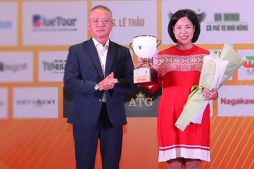 144 golfer doanh nhân trẻ 'so gậy' chào mừng giải thưởng Sao Vàng đất Việt