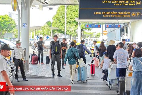 Sân bay Tân Sơn Nhất dự kiến phục vụ 130.000 khách/ngày dịp Tết