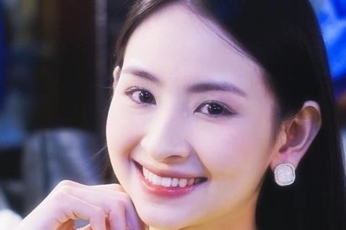 Diễn viên tốt nghiệp loại giỏi, mê võ thuật, sáng giá ở Hoa hậu Quốc gia VN