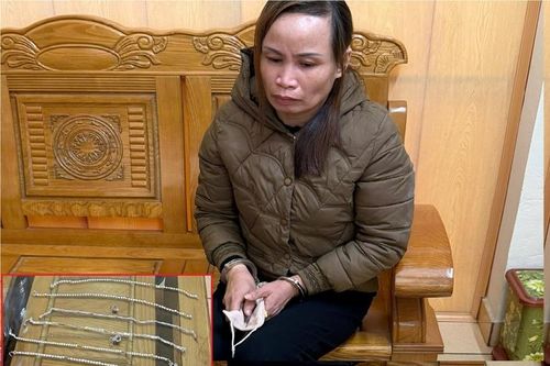 Bắt đối tượng 'vuốt tóc', tháo dây chuyền của 9 học sinh