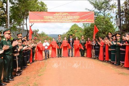 Công trình 'Sao sáng buôn, làng' thắp sáng vùng biên