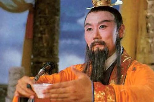 Vì sao Trấn Nguyên Tử lại mời Đường Tăng ăn quả Nhân sâm?