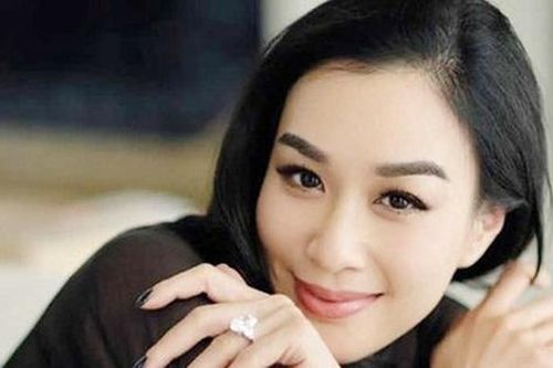 Mỹ nhân gốc Việt đẹp nhất châu Á: Nhan sắc U60 như bị thời gian bỏ quên