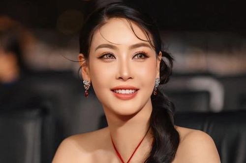 Con gái 'Hoa hậu giàu nhất Việt Nam' có vẻ đẹp xinh như thiên thần
