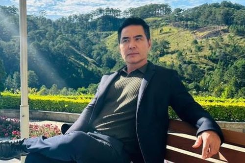 Trung Dũng bất ngờ lên tiếng chuyện các cặp đôi nghệ sĩ 'lời qua tiếng lại' sau chia tay