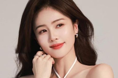 Bạch Lộc lộ tin hẹn hò nam diễn viên hot nhất 2024