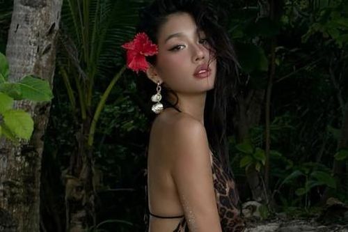 Á hậu quyến rũ nhất Vbiz tự thưởng hàng hiệu hơn 100 triệu đồng
